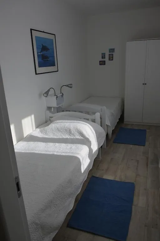 Apartment Holiday Home Kucerina
